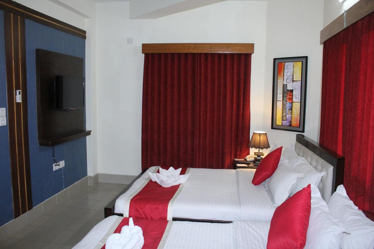 Hotel Grand Circle Inn Dhaka Bagian luar foto