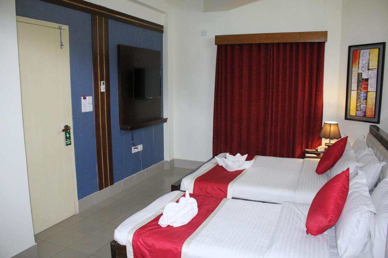 Hotel Grand Circle Inn Dhaka Bagian luar foto